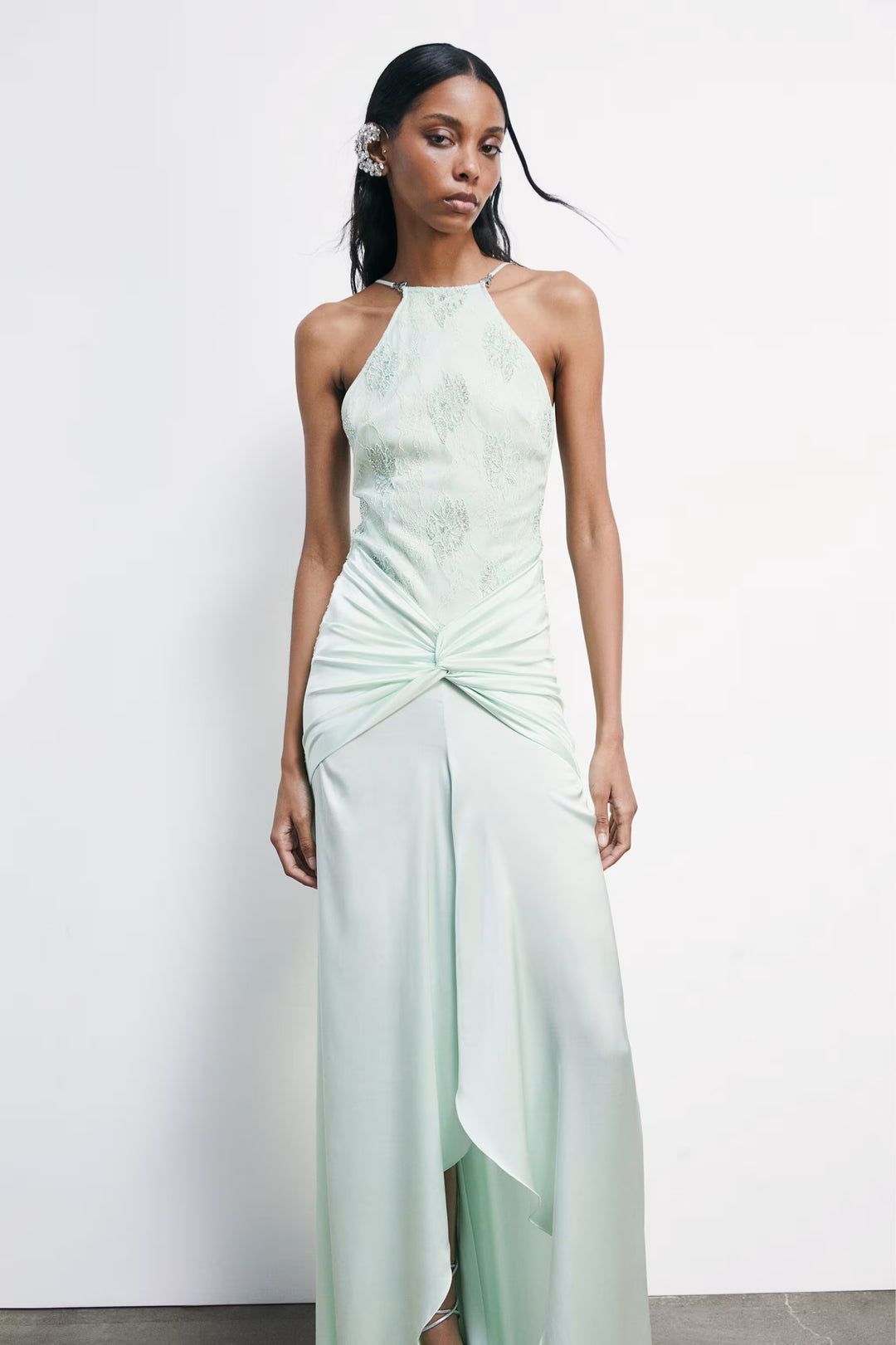 2A3048 A775 Long ceremony dress with jewel insert G632