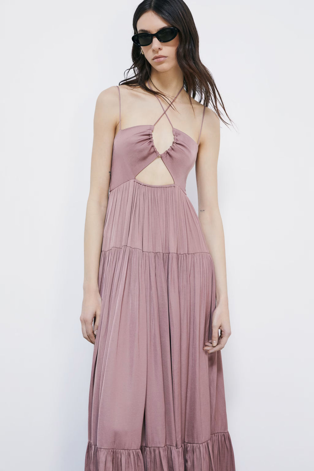 2A3065 A772 Long satin dress with cut-out B885