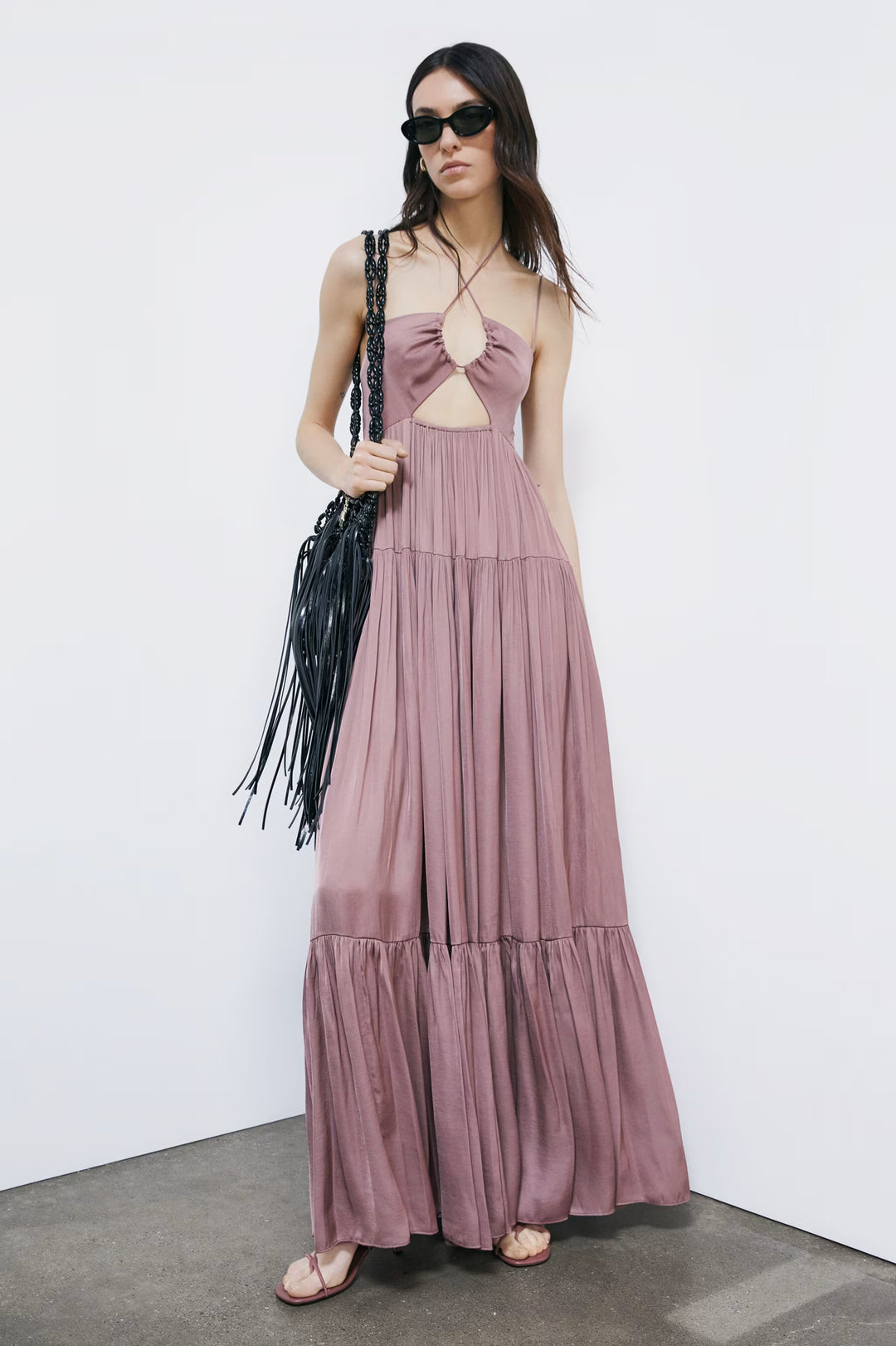 2A3065 A772 Long satin dress with cut-out B885