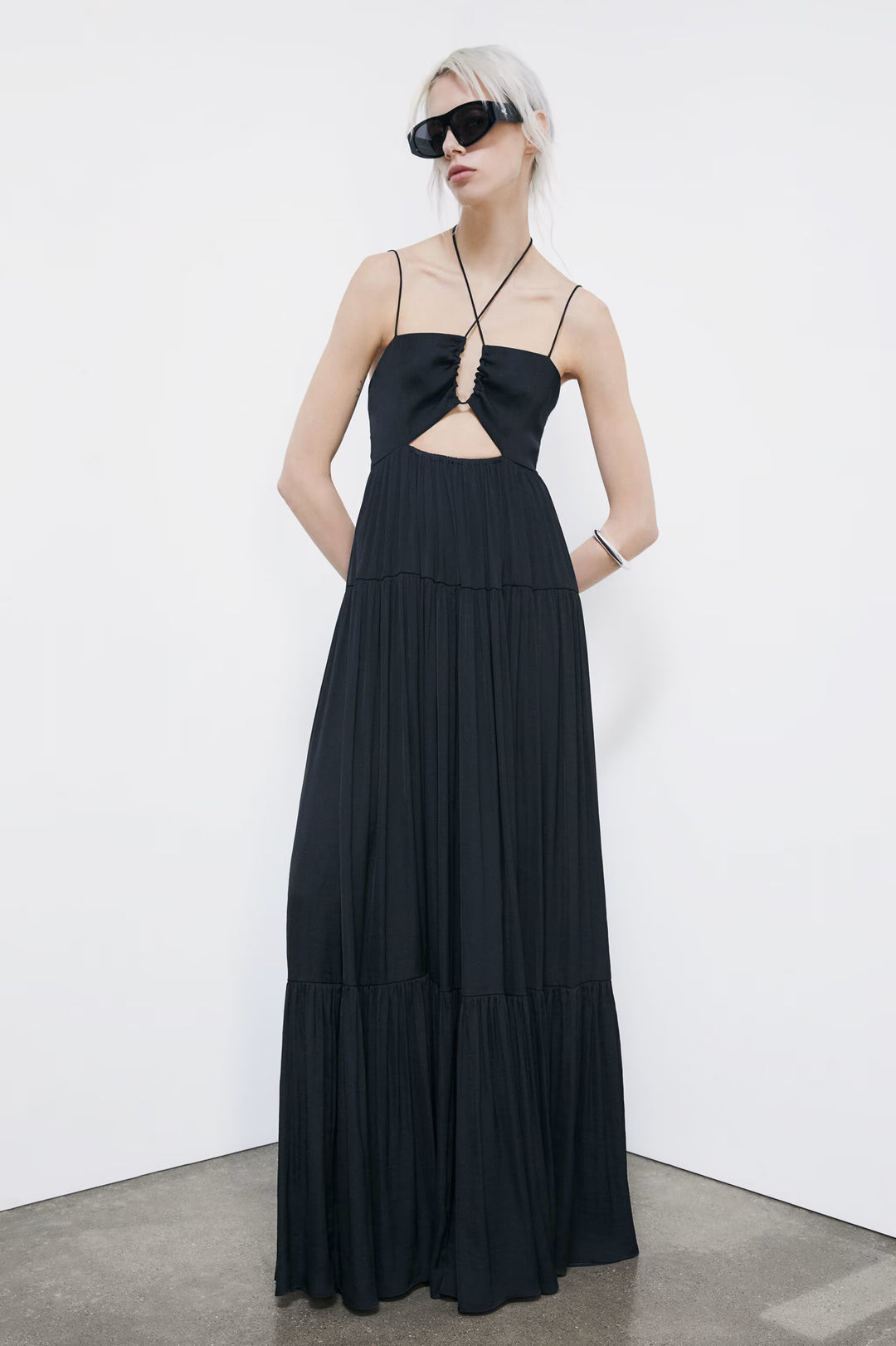 2A3065 A772 Long satin dress with cut-out K103