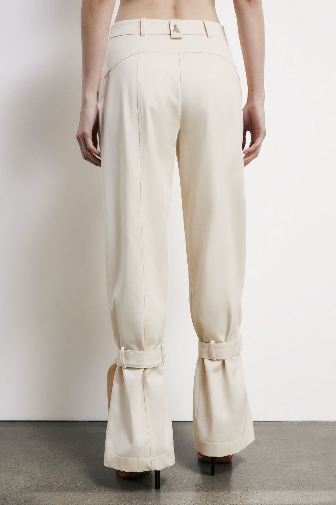 8P0782 A689 PANTALONI/TROUSERS W409
