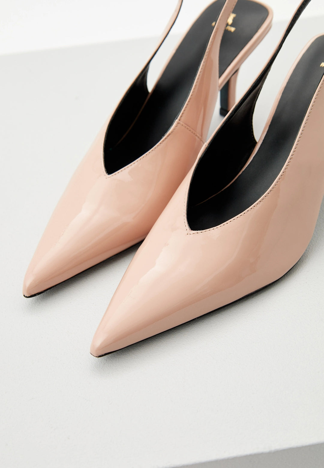 8Z0107 L125 SCARPE/SHOES R889