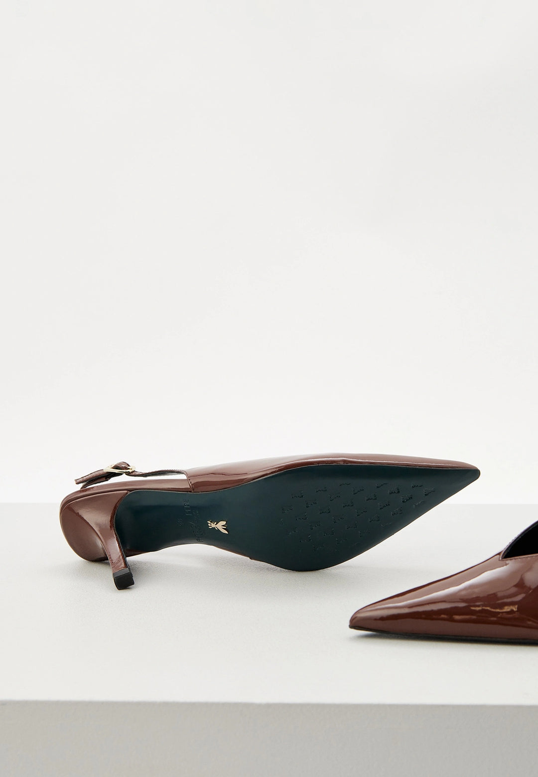 8Z0107 L125 SCARPE/SHOES B498
